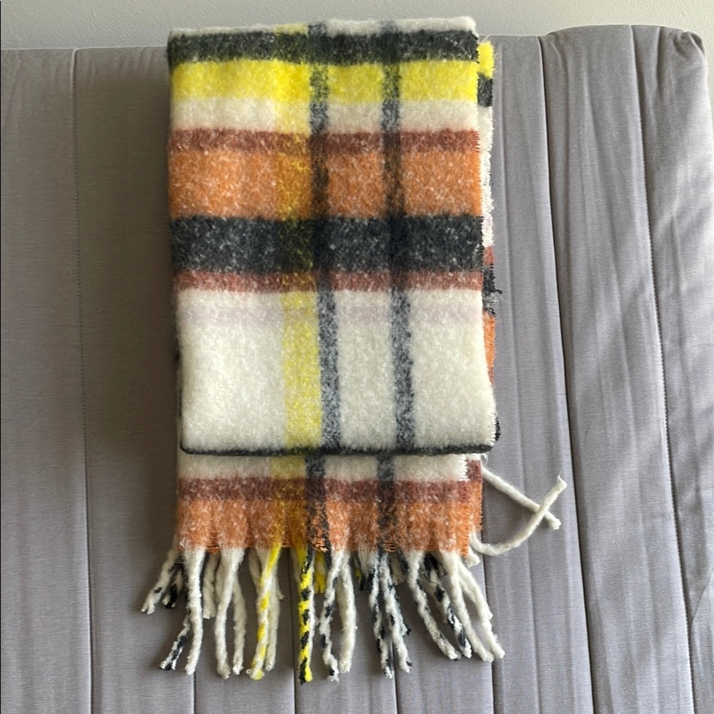 Plaid Aerie Scarf